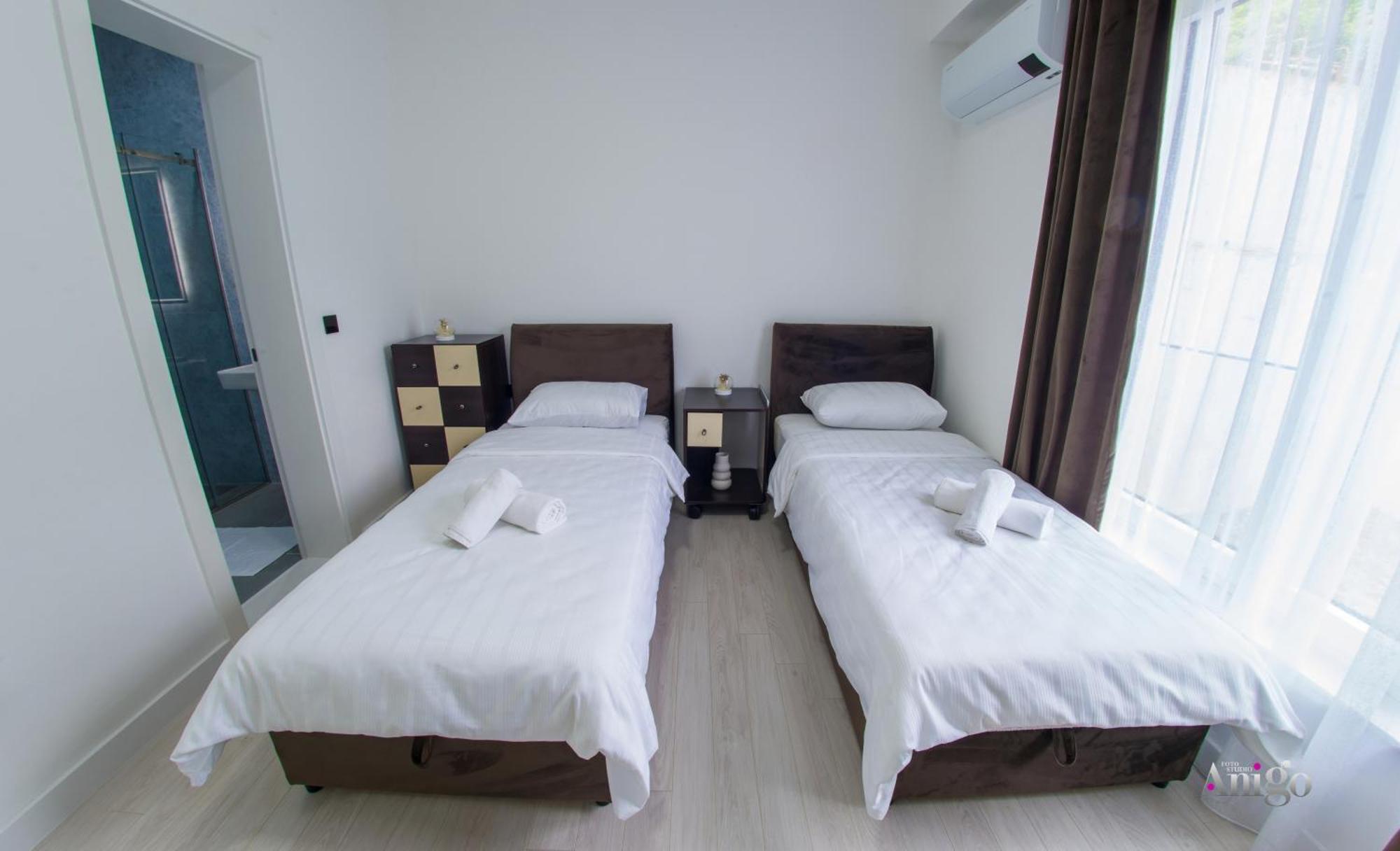 Royal Terrace Apartments كونييتش المظهر الخارجي الصورة