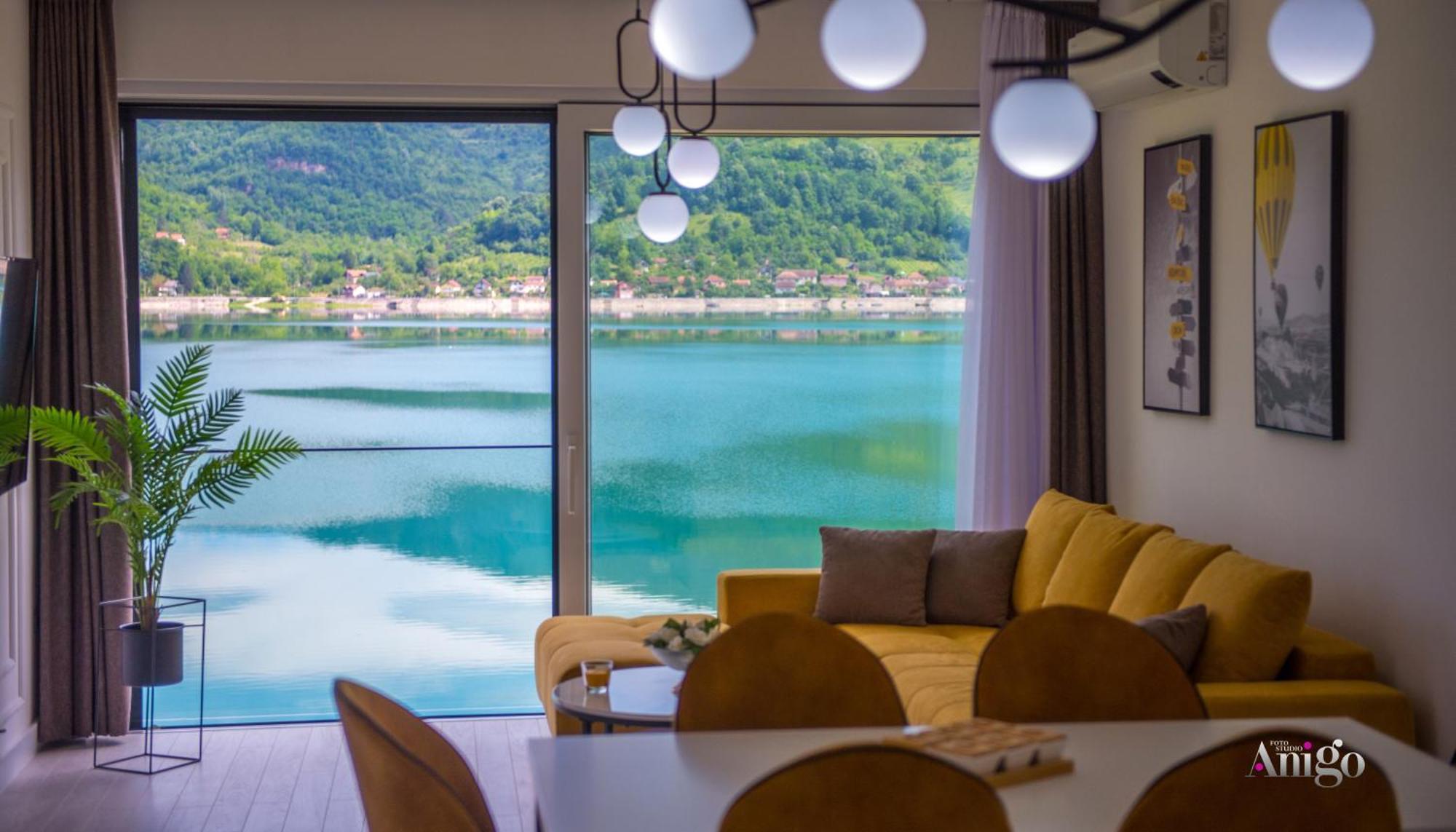 Royal Terrace Apartments كونييتش المظهر الخارجي الصورة