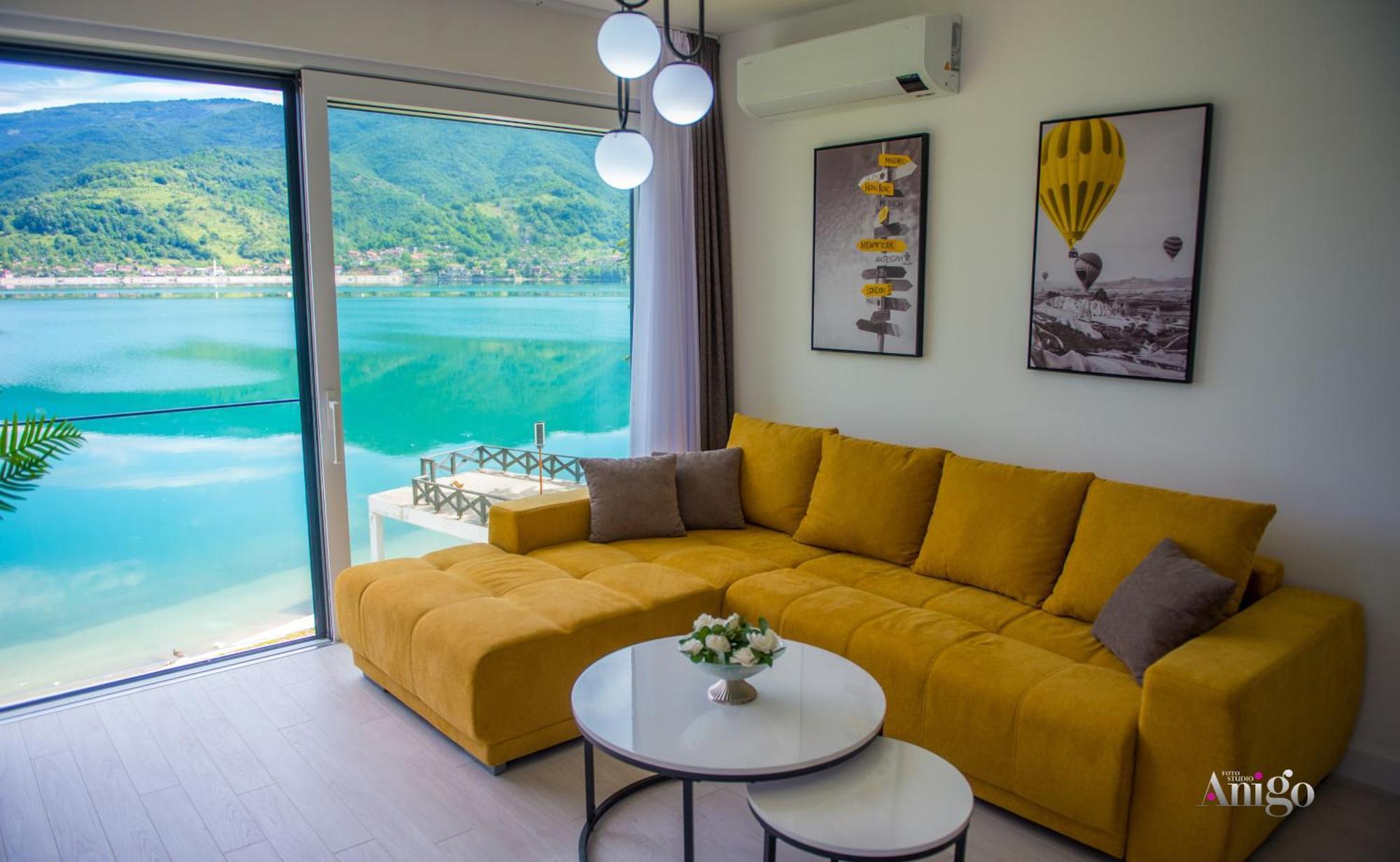 Royal Terrace Apartments كونييتش المظهر الخارجي الصورة