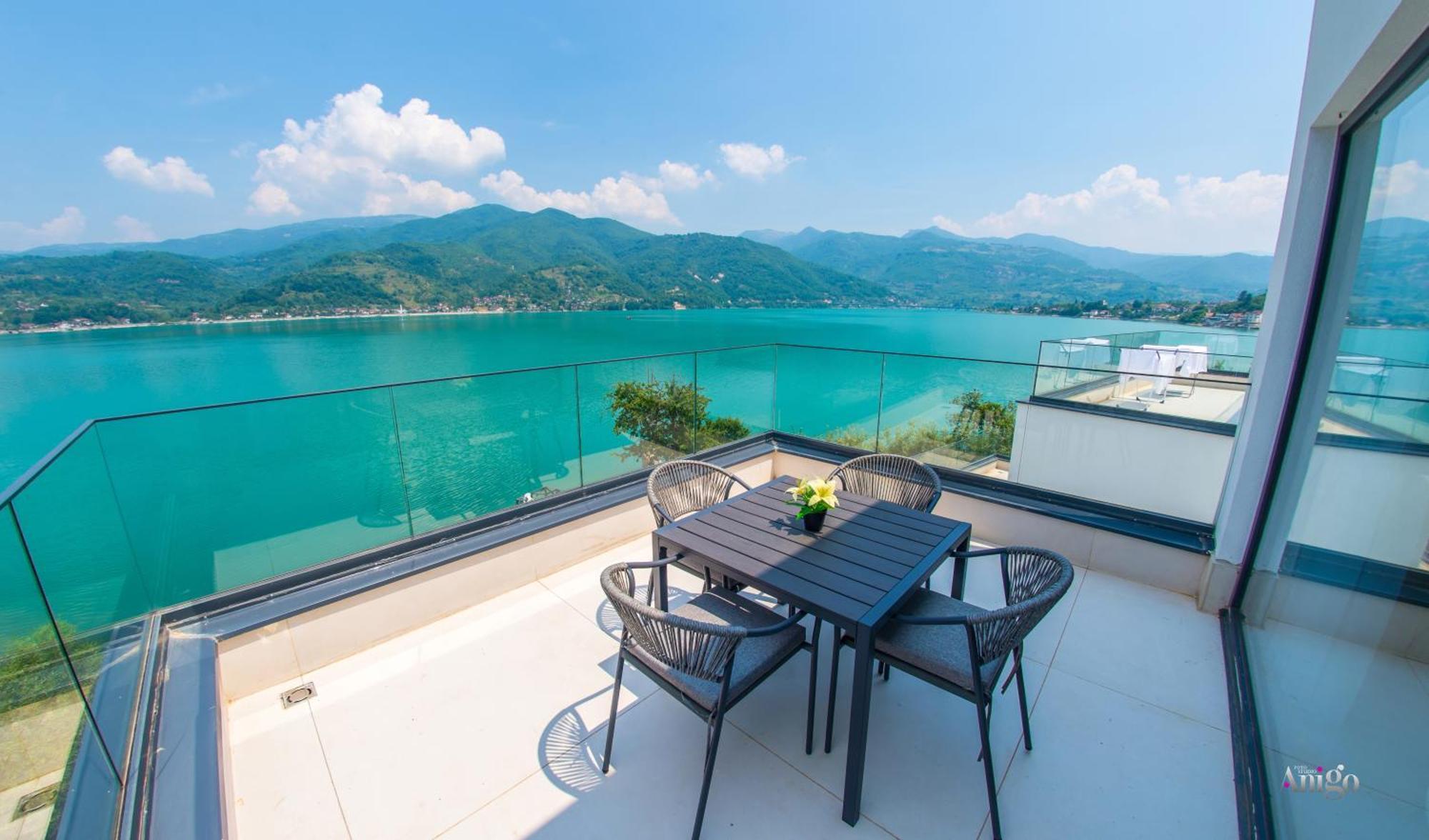 Royal Terrace Apartments كونييتش المظهر الخارجي الصورة