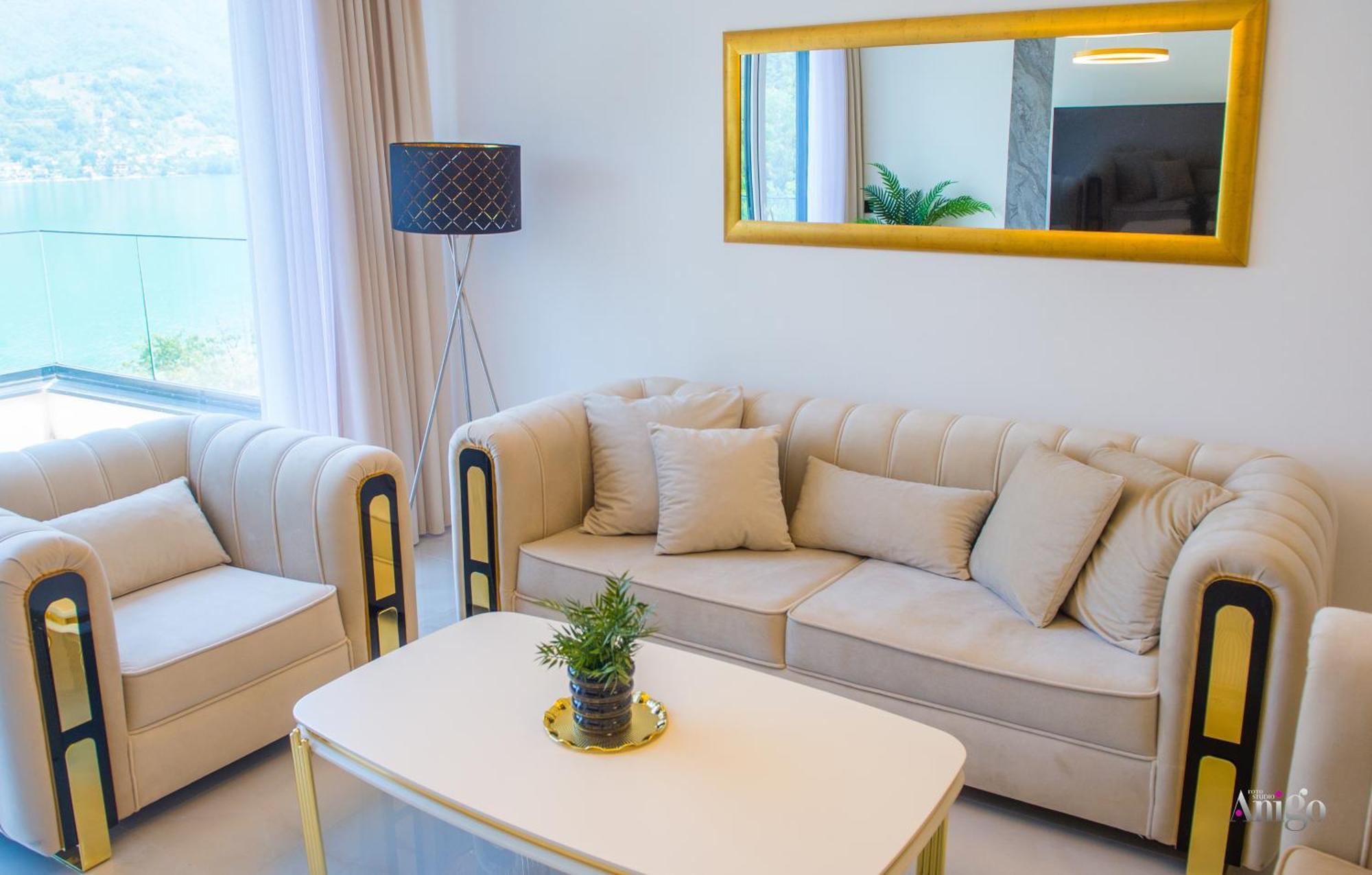 Royal Terrace Apartments كونييتش المظهر الخارجي الصورة